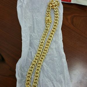 Solid authentic style Miami Cuban w lab made diam